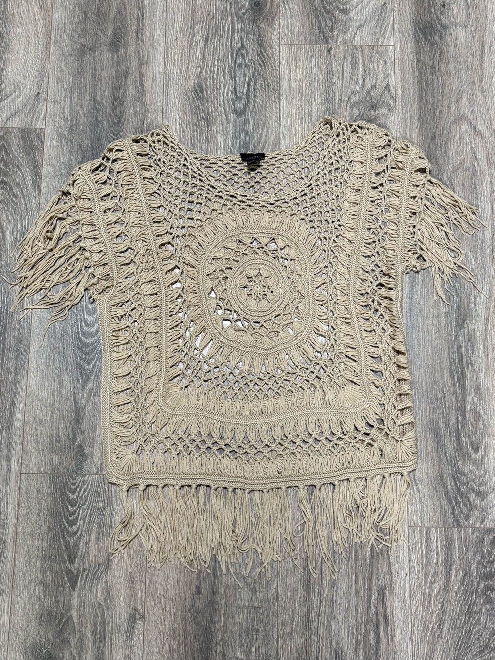 Rue21 Cream Macrame Fringe Short Sleeve Top
